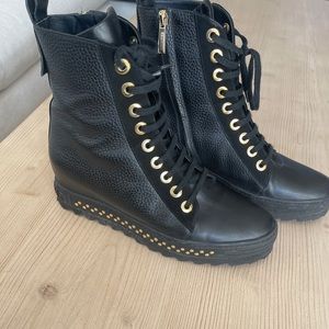 Baldinini Black Leather Platform Booties 38